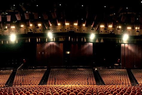Ovation Hall .